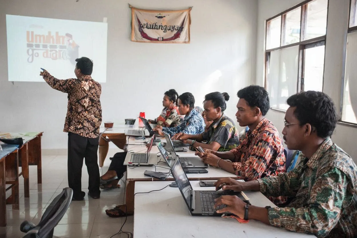 Pelatihan Digital Marketing untuk Pedagang Muda Gayam